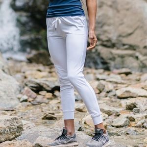 White Zyia Unwind joggers